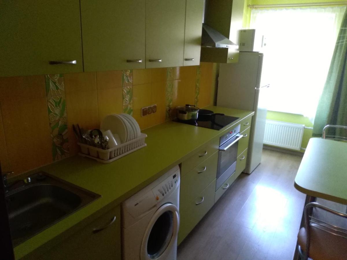 Brivibas 25 Apartamenti Ventspils Exterior foto